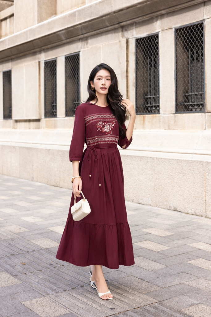 SWANLAKE | Váy Đầm Nữ Maxi Đuôi Cá Xòe Vải Linen Hàn Thêu Hoa Cổ Tròn Tay Lỡ Dây Thắt Eo D13700LW01
