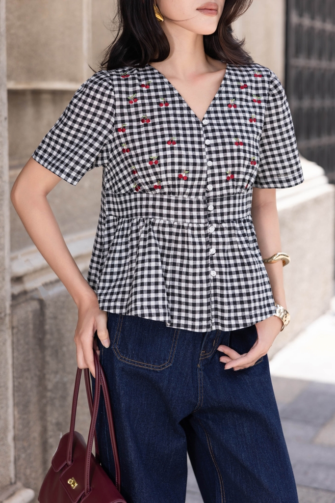 SWANLAKE | Áo Kiểu Nữ Dáng Babydoll Kẻ Sọc Caro Cài Nút Cổ Chữ V Chất Linen Tay Ngắn Dạo Phố A13917LW01