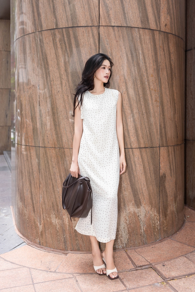 SWANLAKE | Váy Đầm Nữ Dài Dáng Suông Sát Nách Cổ Tròn Vải Đũi Xược Hoa Nhí Xẻ Tà Thanh Lịch D13843LW01
