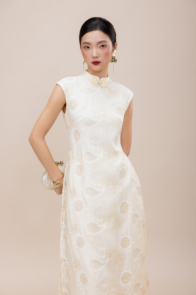 Áo Dài Cách Tân Nữ Cổ Tàu Xốp Hàn Thêu Hoa L13943LW01