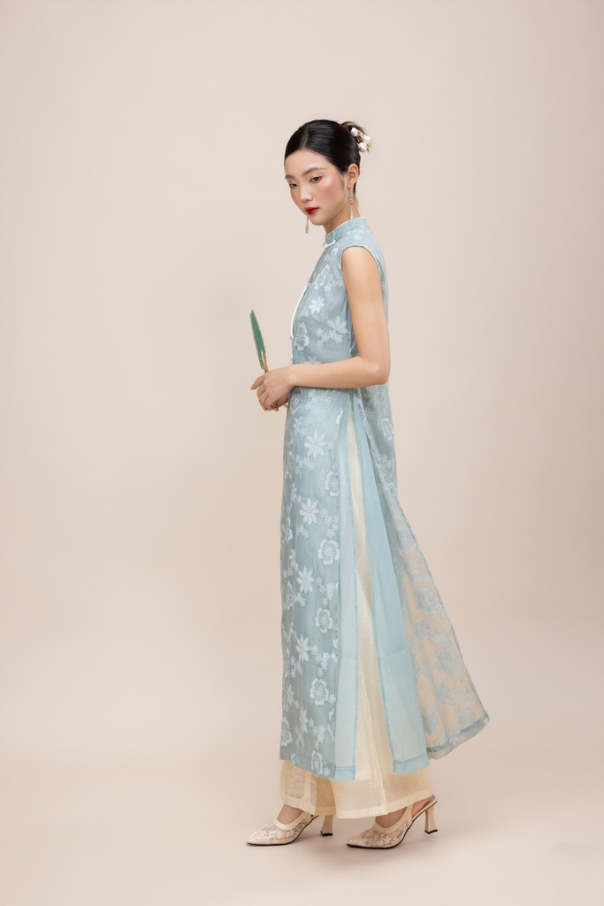 Áo Dài Cách Tân Chất Tơ Thêu Hoa L14127LW01