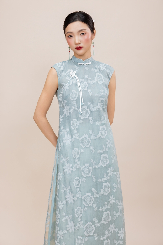 Áo Dài Cách Tân Chất Tơ Thêu Hoa L14127LW01