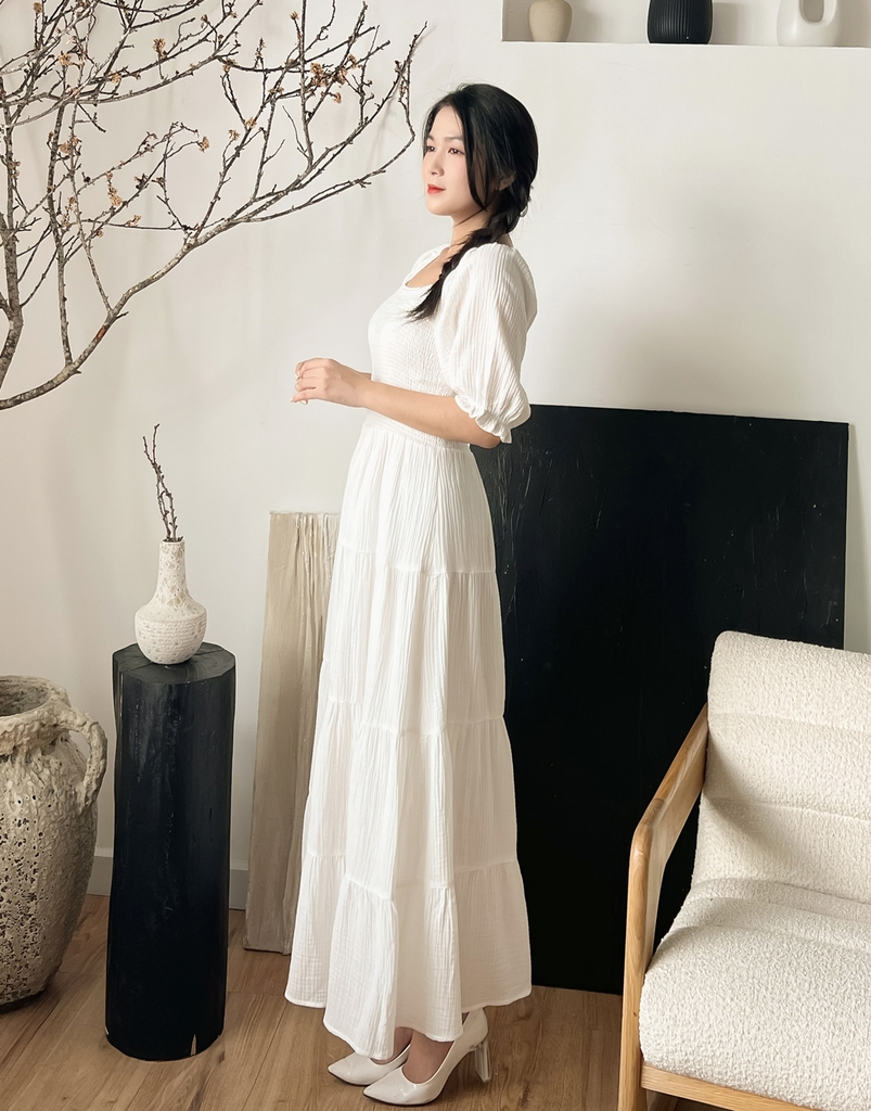 Đầm Maxi Nhún Kiểu Tay Lỡ Swanlake - D10087LW03