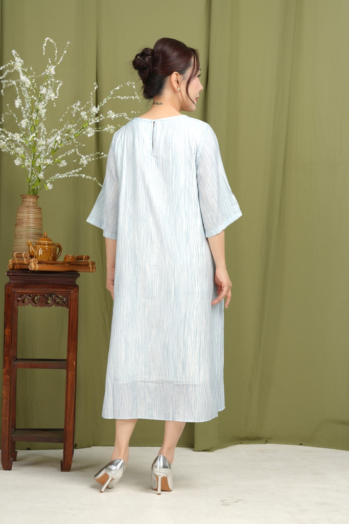 M-Collection - Đầm Suông Đính Bông 3D Vải Tơ Nhún - D10858LW10