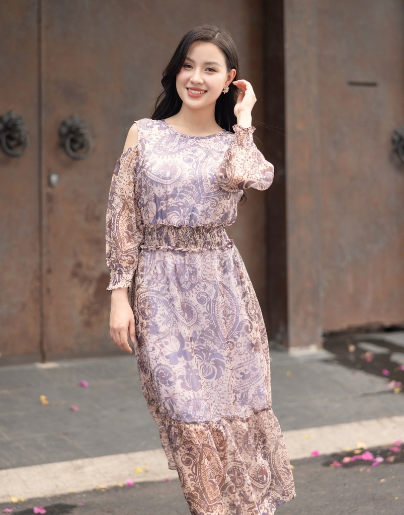 Đầm Maxi Nhún Eo Khoét Vai Vải Voal Swanlake - D10876LW02