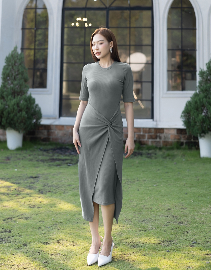 Đầm Phom Ôm Kiểu Xoắn Hông Vải Thun Gân Swanlake - D11315LW01