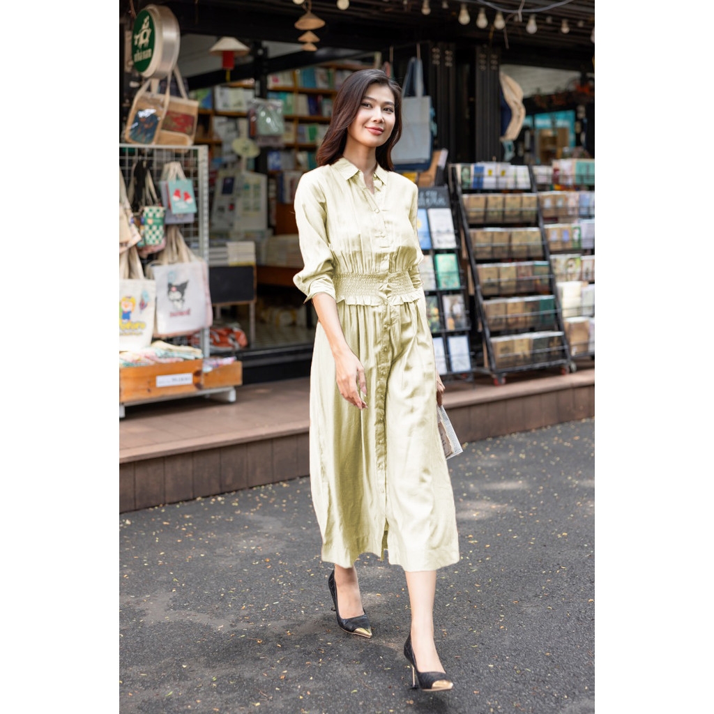 Đầm Sơ Mi Nhún Thun Eo Tay Dài Tơ Cotton Swanlake - D11399LW01