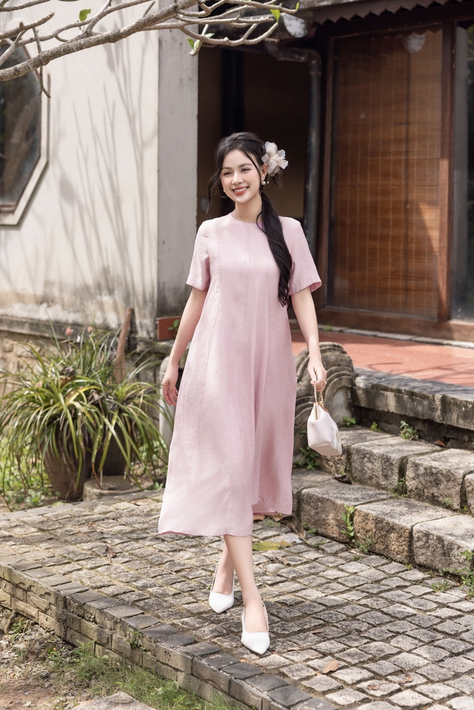 Đầm Chất Liệu Tơ Mỹ May Tám Mảnh Swanlake - D11530LW01