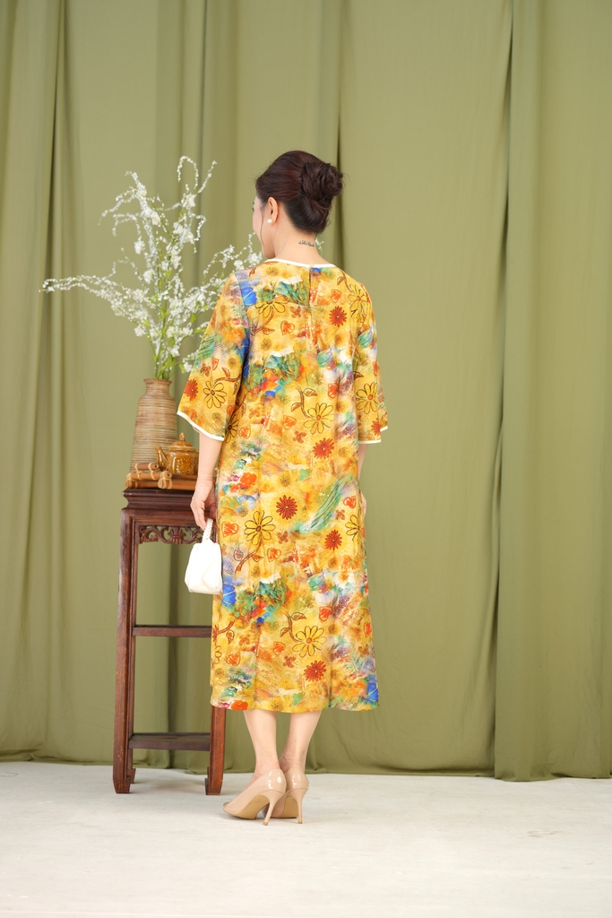 M-Collection - Đầm Hoa Cổ Tròn Đính Ngọc Trai Chất Đũi Hàn - D11573LW02