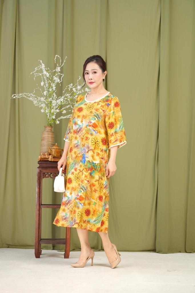 M-Collection - Đầm Hoa Cổ Tròn Đính Ngọc Trai Chất Đũi Hàn - D11573LW02
