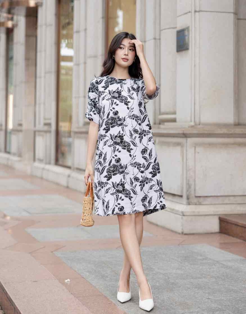Đầm Suông Tay Lững Nhún Linen Bông Đen Swalake - D11678LW01