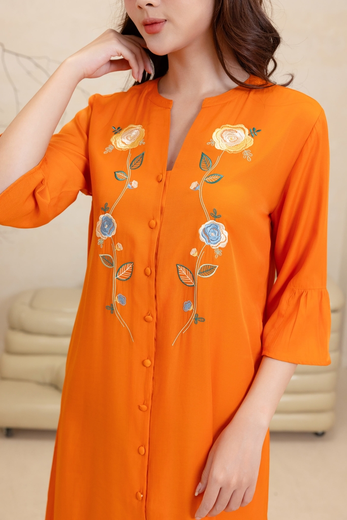 M-Collection - Đầm Suông Thêu Chất Liệu Vải Taffta - D12044LW01