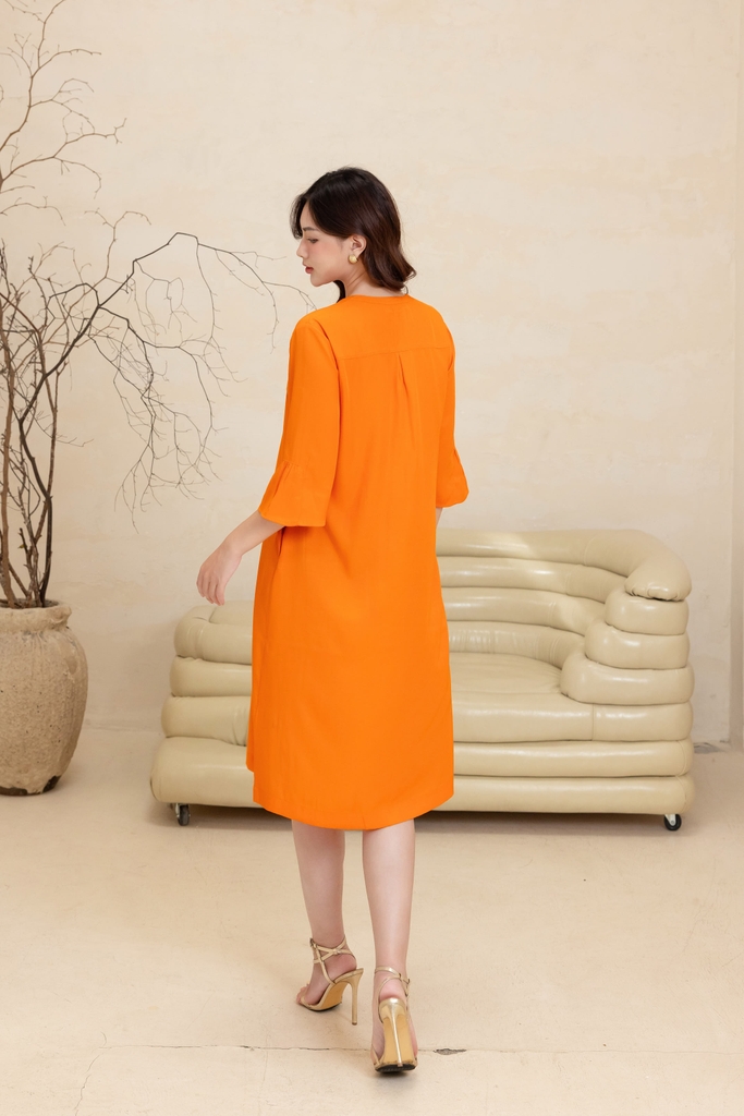 M-Collection - Đầm Suông Thêu Chất Liệu Vải Taffta - D12044LW01