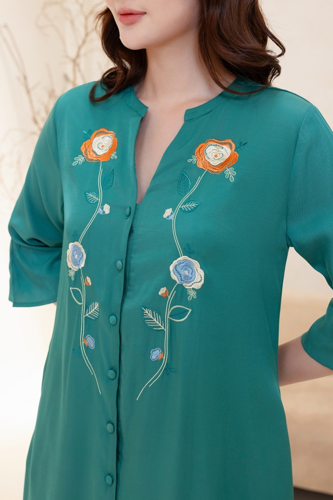 M-Collection - Đầm Suông Thêu Chất Liệu Vải Taffta - D12044LW01