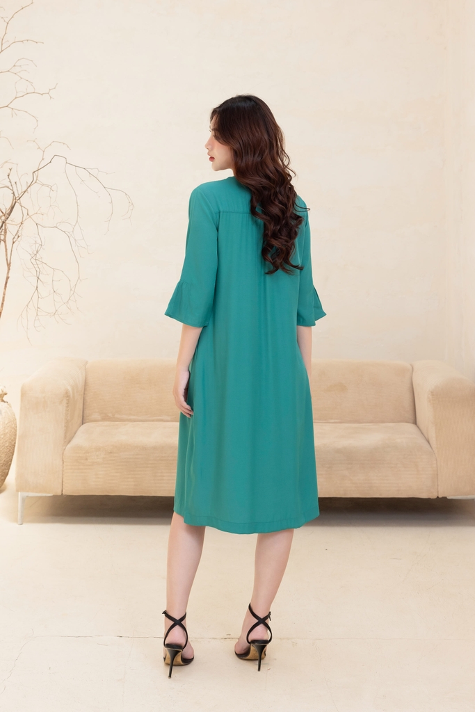 M-Collection - Đầm Suông Thêu Chất Liệu Vải Taffta - D12044LW01