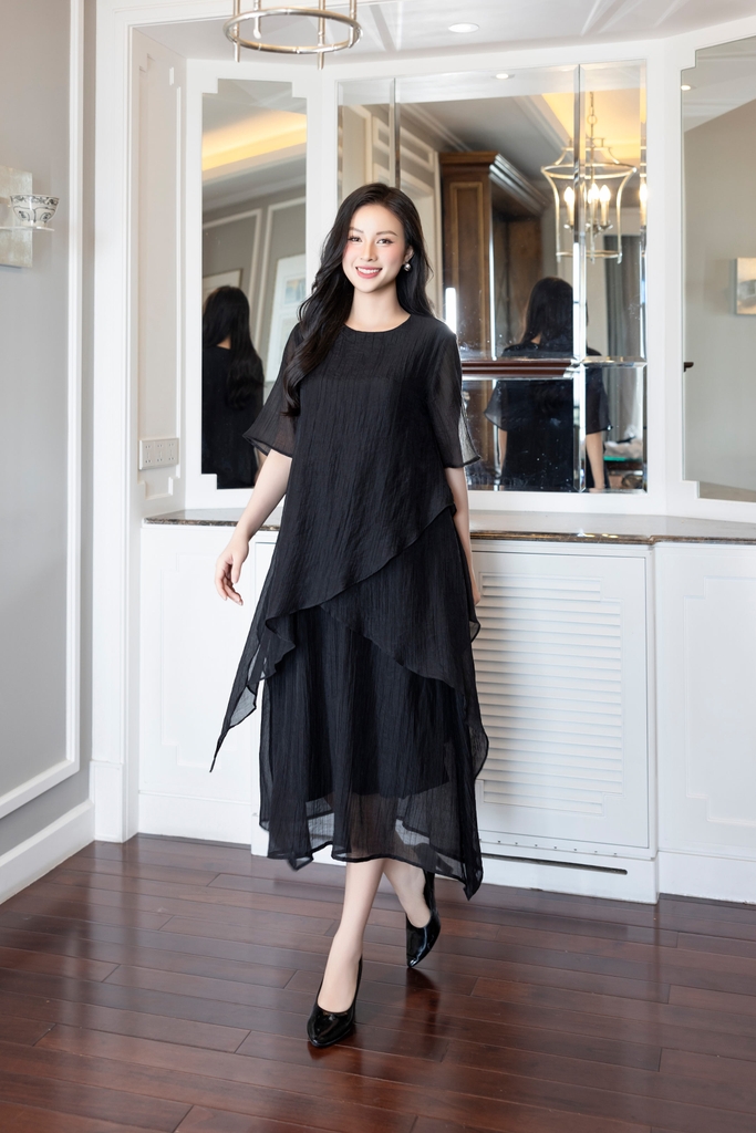 Đầm Suông Trơn Vắt Chéo Hai Lớp Chất Tơ Xốp Lót Lụa Hàn Trắng Swanlake - D12062LW01