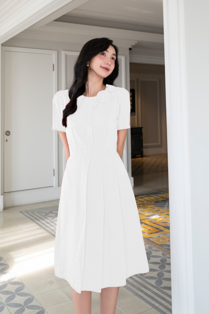 Đầm Sếp Ly Đính Hoa Chất Liệu Bố Gân Hàn Swanlake - D12083LW01