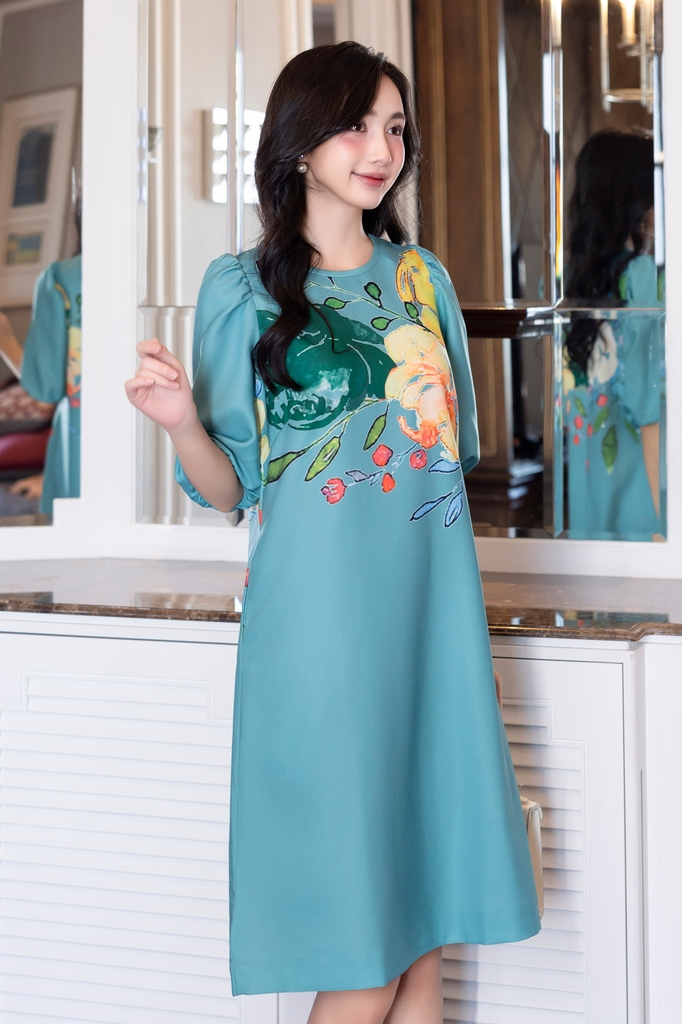 Đầm Suông In Hoa Chất Liệu Lụa Dày Trắng Swanlake - D12102LW01