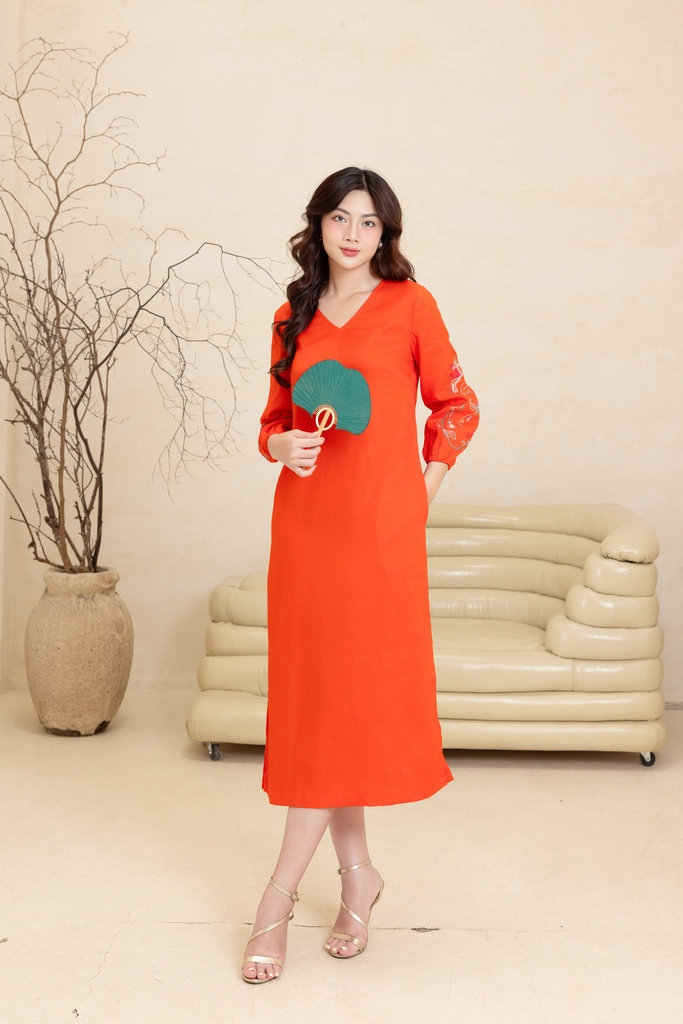 SWANLAKE | Váy Đầm Nữ Midi Suông Xẻ Tà Cổ V Tay Lỡ Thêu Hoa Nổi Vải Linen Công Sở Tiệc Có Túi D12131