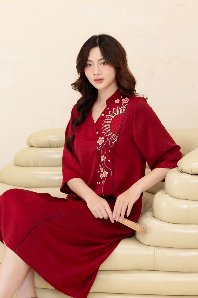 M-Collection - Đầm Lụa Gấm Wash Thêu Nổi - D12144LW01