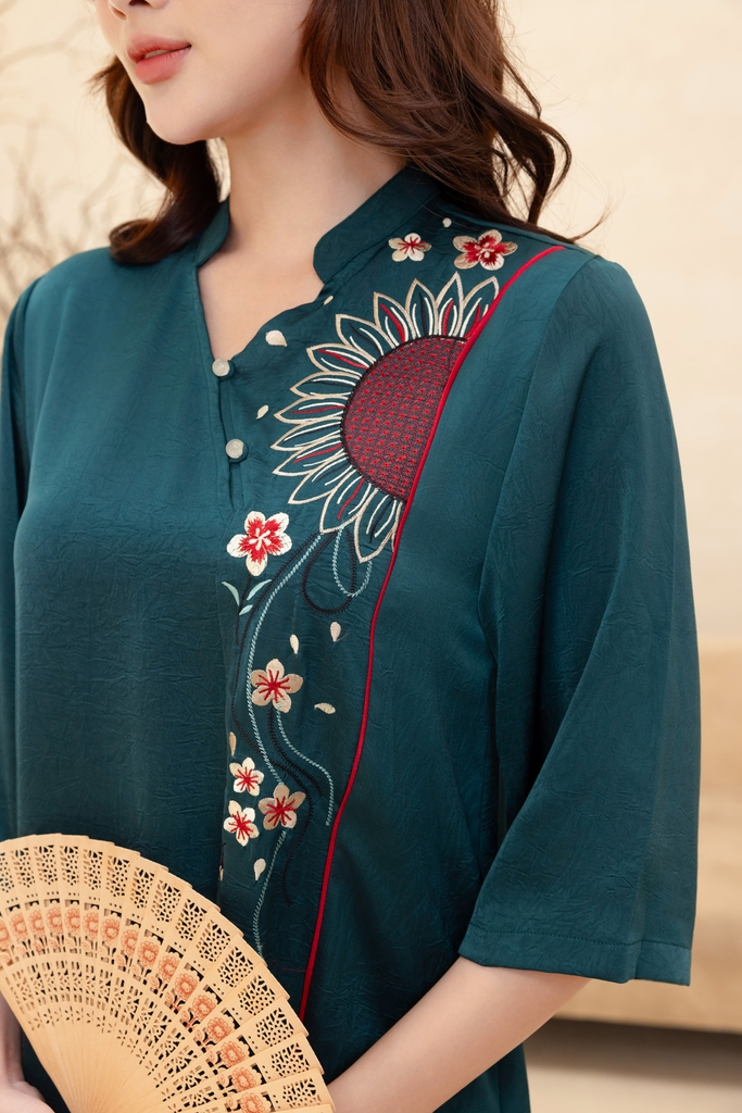 M-Collection - Đầm Lụa Gấm Wash Thêu Nổi - D12144LW01