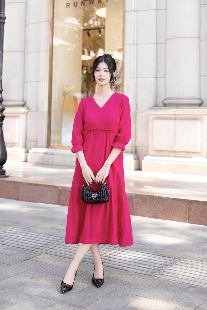 Đầm Linen Trơn Tay Lỡ Phom Suông Dài Swanlake - D12270LW01