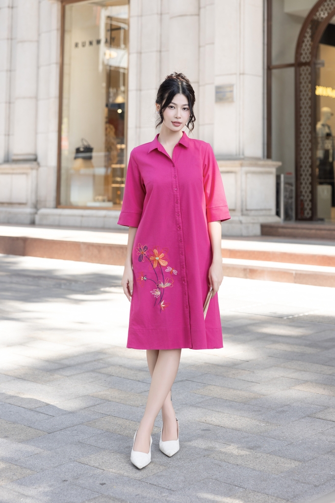 Đầm Sơ Mi Phom Suông Tay Ngắn Chất Liệu Linen Thêu Hoạ Tiết Hoa Lá Swanlake - D12274LW01