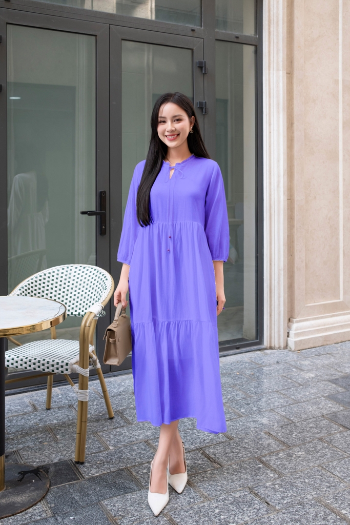 Swanlake | Đầm Tơ Trơn Phom Maxi Bay Dài D12415LW01
