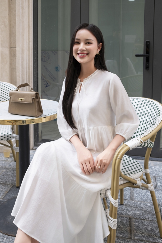 Swanlake | Đầm Tơ Trơn Phom Maxi Bay Dài D12415LW01