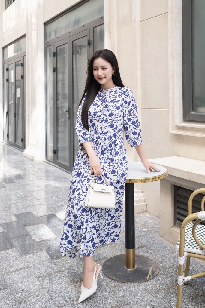 SWANLAKE | Váy Đầm Maxi Hoa Nhí Phom Dài Xòe 2 Tầng Vải Xô Bông/Linen Lụa Tay Lỡ Cổ Trụ - D10887
