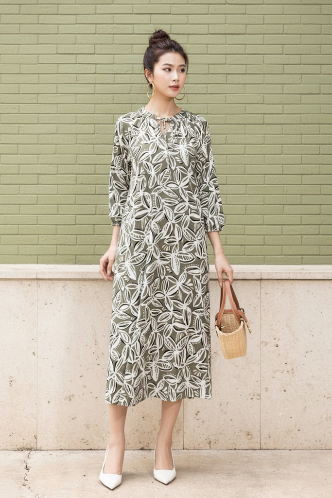 SWANLAKE | Váy Đầm Nữ Midi Suông Tay Lỡ Vải Linen In Hoa Có Túi Xẻ Tà Công Sở Dạo Phố D13513LW01