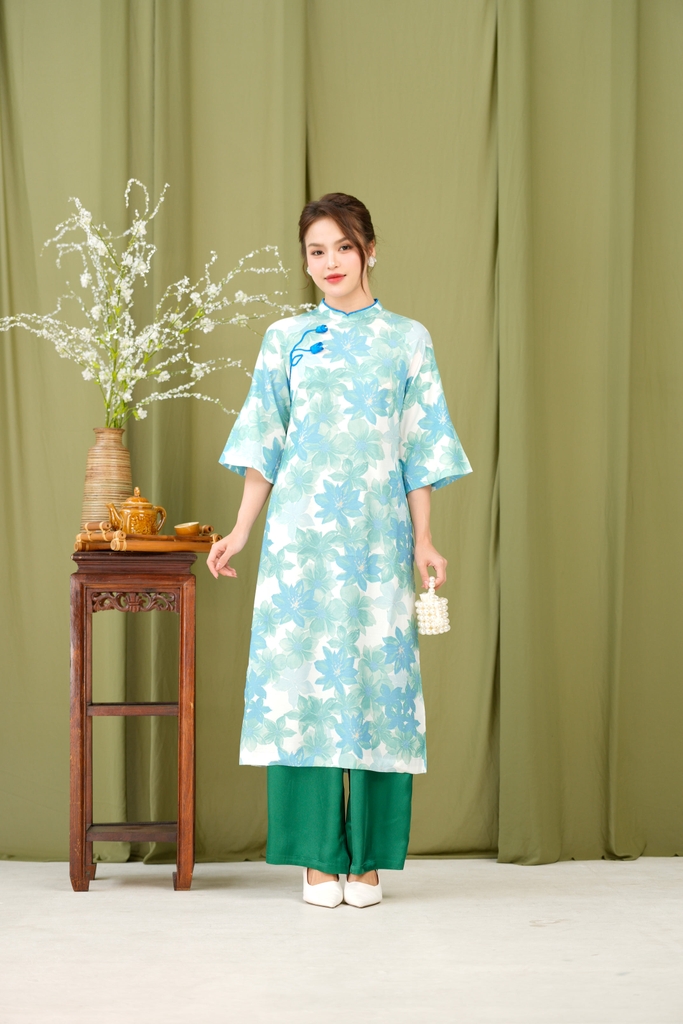 Áo Dài Khả Ngân Chất Liệu Lụa Dày Cổ Tàu Swanlake Xanh - L12002LW01