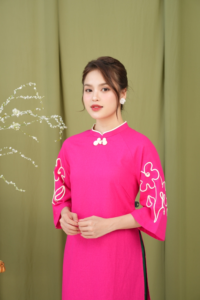 Áo Dài Hương An Chất Liệu Linen Kết Nút Tàu Chạy Nét Swanlake - L12003LW01