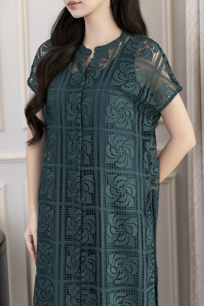 Váy Đầm Nữ Maxi Suông Sát Nách Cổ Tim Vải Ren Đính Hoa 3D Sang Trọng Đi Tiệc - D12869LW01