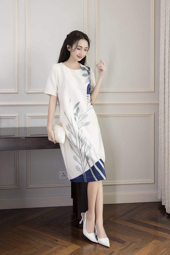 Váy Đầm Nữ Phom A Cổ Tròn Tay Ngắn Lụa Dày In Hoa Sang Trọng Đi Tiệc Công Sở D13067LW01