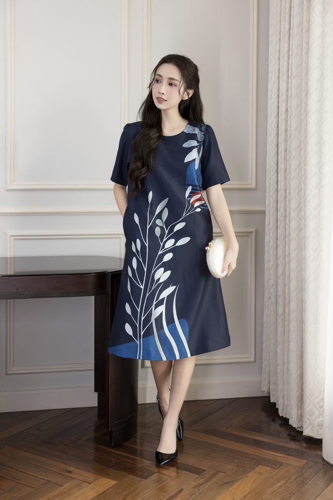 Váy Đầm Nữ Phom A Cổ Tròn Tay Ngắn Lụa Dày In Hoa Sang Trọng Đi Tiệc Công Sở D13067LW01