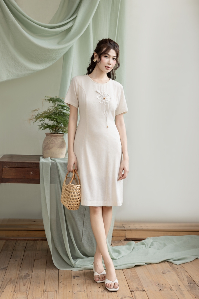 Swanlake | Váy Đầm Phom A Nhấn Eo Nhẹ Chất liệu Linen Chạy Nét Thủ Công  - D12362LW01