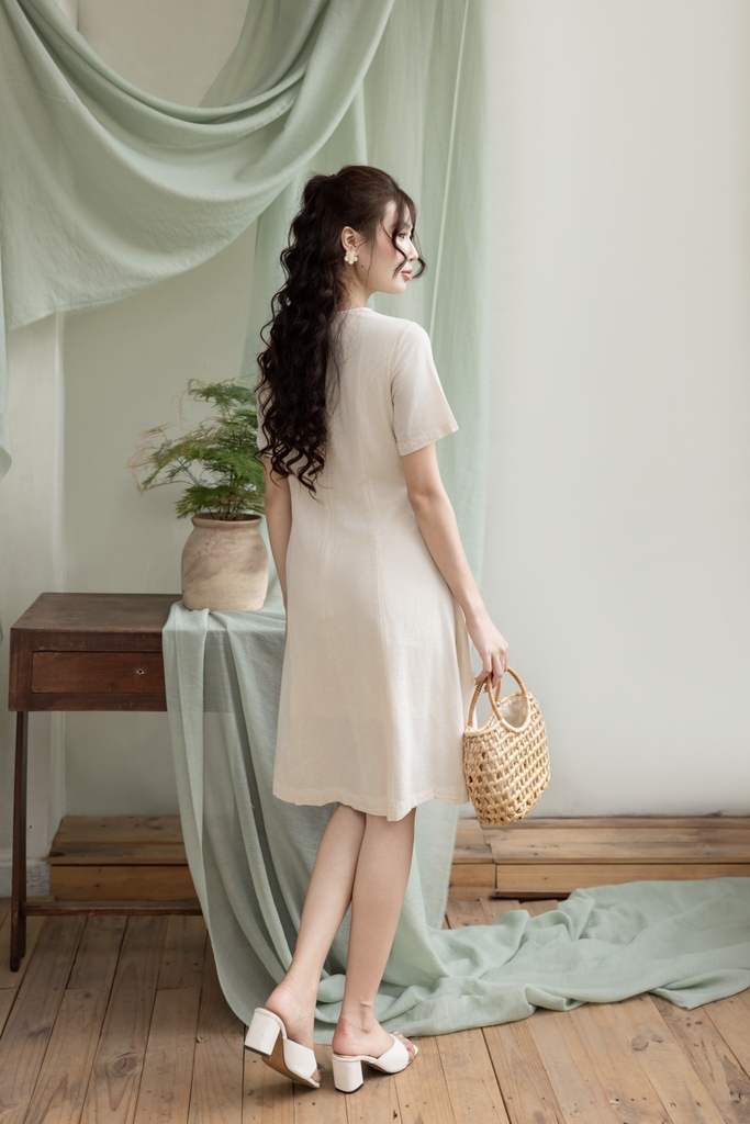 Swanlake | Váy Đầm Phom A Nhấn Eo Nhẹ Chất liệu Linen Chạy Nét Thủ Công  - D12362LW01