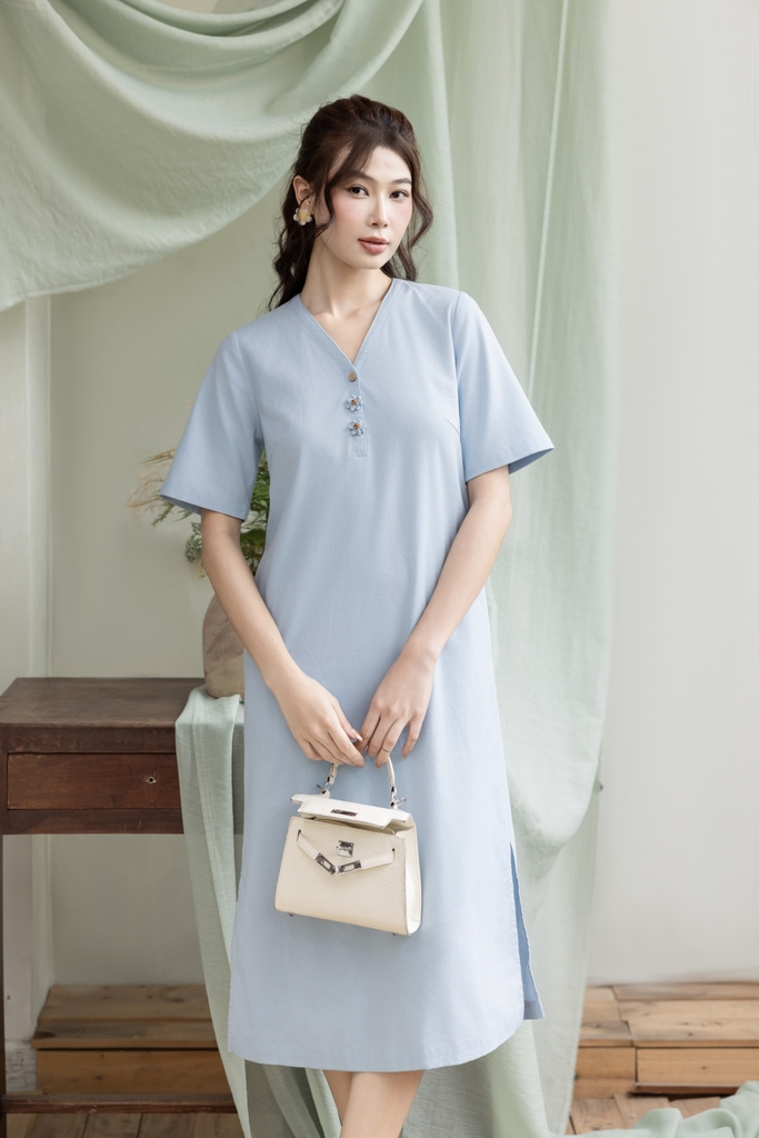 Swanlake | Váy Đầm Phom Suông Cổ Tim Chất Liệu Linen Đính Nút Hoa Kết Hạt Gỗ 3D Thủ Công - D12419LW01