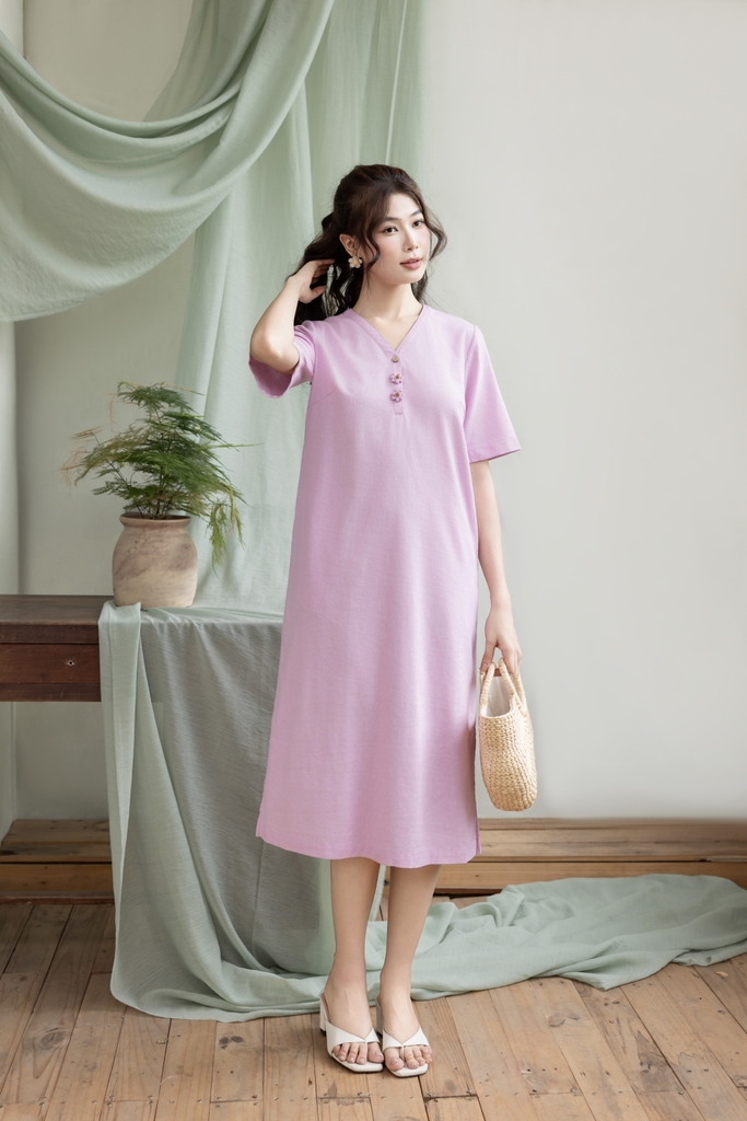 Swanlake | Váy Đầm Phom Suông Cổ Tim Chất Liệu Linen Đính Nút Hoa Kết Hạt Gỗ 3D Thủ Công - D12419LW01