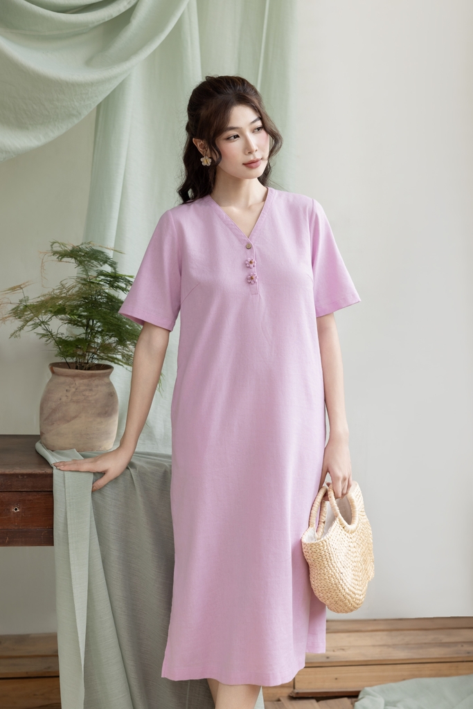 Swanlake | Váy Đầm Phom Suông Cổ Tim Chất Liệu Linen Đính Nút Hoa Kết Hạt Gỗ 3D Thủ Công - D12419LW01