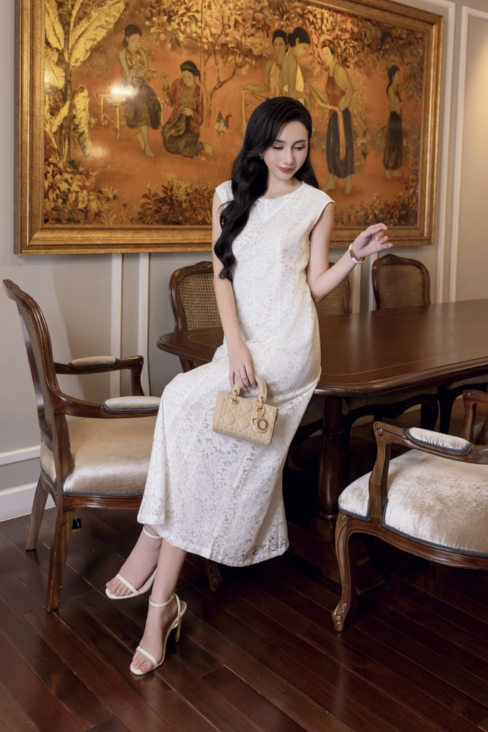 SWANLAKE | Váy Đầm Ren Nữ Suông Maxi Sát Nách Lót Thêu Hoa Dự Tiệc Công Sở Sang Trọng Cổ Tròn D12998LW01