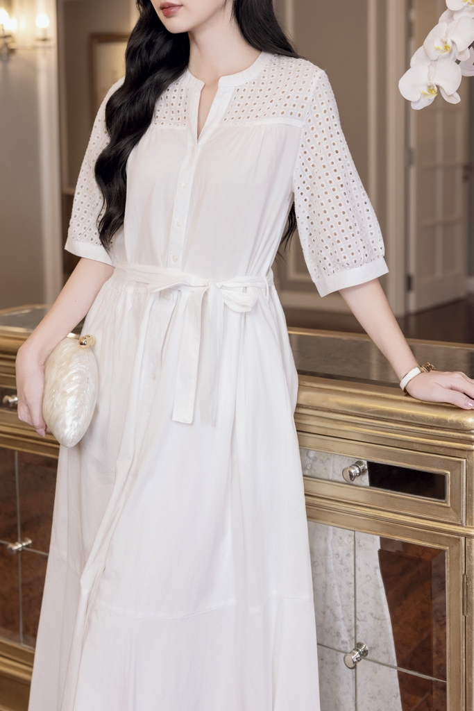 SWANLAKE | Váy Đầm Nữ Maxi Suông Cổ Trụ Cài Nút Cotton Phối Ren Dây Thắt Eo Tay Lỡ Công Sở D12821LW01