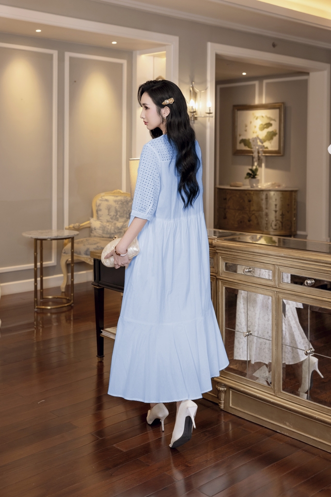 SWANLAKE | Váy Đầm Nữ Maxi Suông Cổ Trụ Cài Nút Cotton Phối Ren Dây Thắt Eo Tay Lỡ Công Sở D12821LW01