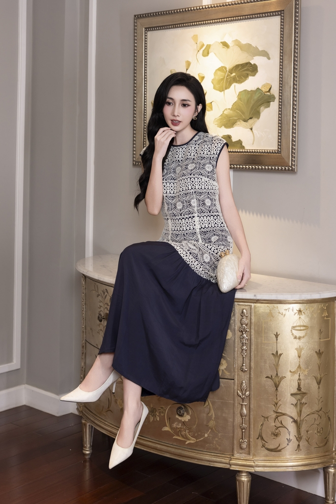 SWANLAKE | Váy Đầm Maxi Đuôi Cá Nữ Cotton Cát Phối Ren Lưới Thêu Hoa Sát Nách Tiệc Công Sở D12917LW01