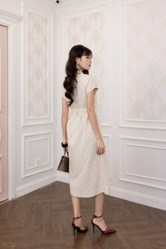 SWANLAKE | Váy Đầm Nữ Cổ Sơ Mi Chấm Bi Vải Linen Tay Ngắn Dây Thắt Eo Có Túi Công Sở Dạo Phố D13807LW01
