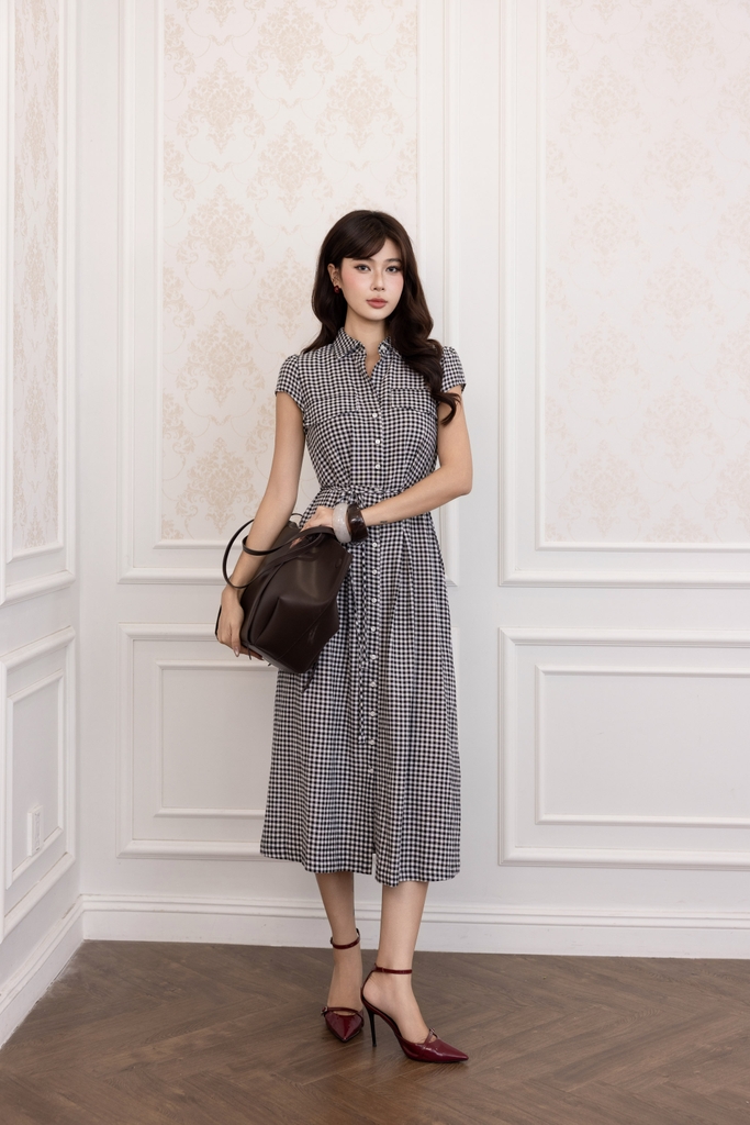 SWANLAKE | Váy Đầm Nữ Sơ Mi Caro Vải Linen Tay Ngắn Chiết Eo Buộc Dây Công Sở Dạo Phố D13800LW01