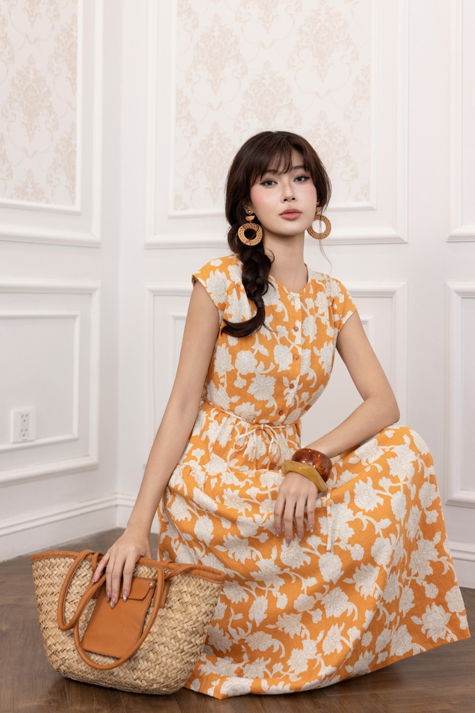 SWANLAKE | Váy Đầm Nữ Maxi Vải Linen Cổ Tròn Cài Nút Tay Hến Dây Thắt Eo In Hoa D13821LW01