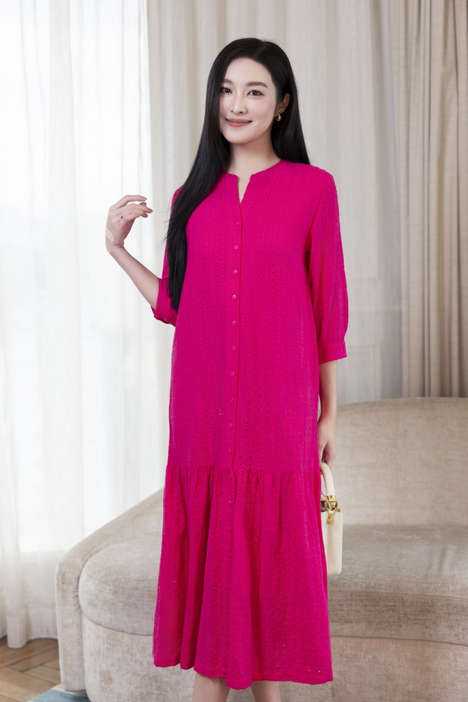 SWANLAKE | Váy Đầm Nữ Maxi Suông Đuôi Cá Cài Nút Linen Thêu Đục Lỗ Tay Bí Lỡ Du Lịch Biển Hè D12761LW01