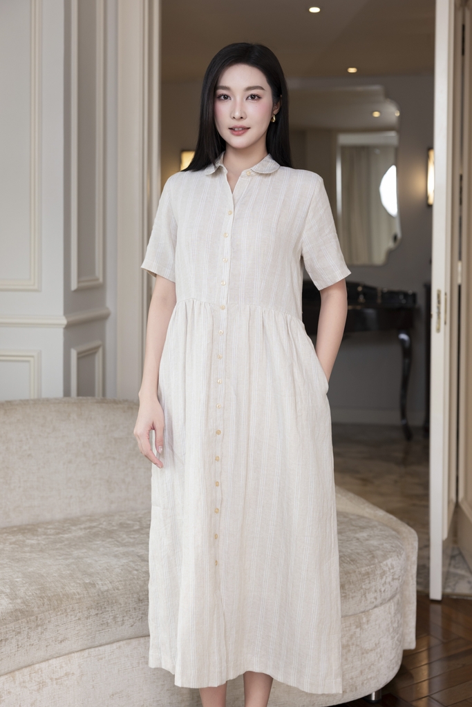 SWANLAKE | Váy Đầm Sơ Mi Nữ Midi Suông Cài Nút Sọc Dọc Nhấn Eo Xếp Ly Công Sở Linen Có Túi D12498LW02